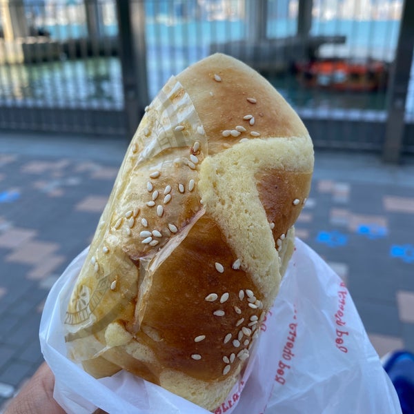 Red Cherry Bakery 紅車厘麵包西餅 1 tip