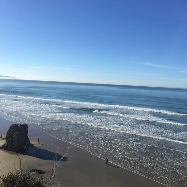 Photo taken at SeaCrest OceanFront Hotel in Pismo Beach by Cynthia H. on 12/28/2014