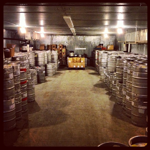 Photo prise au CB Craft Brewers par Greg T. le1/20/2013