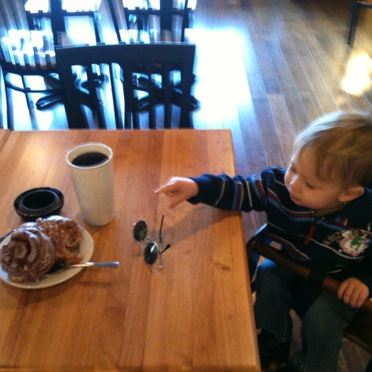 Photo taken at YoYo Donuts &amp; Coffee Bar by Merit W. on 11/15/2012