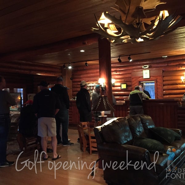 Foto tirada no(a) Grand View Lodge Golf Resort &amp; Spa por ❄️ June T. em 4/30/2016