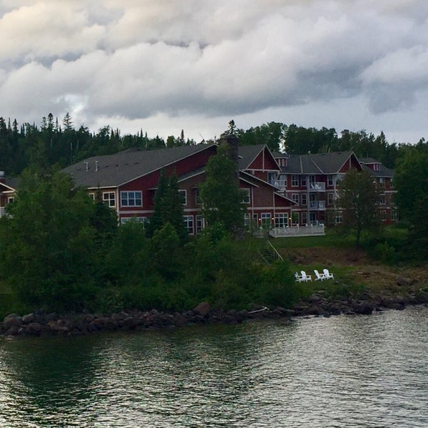 Photo taken at Cove Point Lodge by ❄️ June T. on 6/26/2017