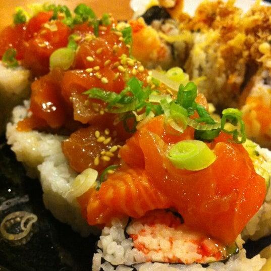 Full Moon Sushi Sushi Restaurant in Tustin