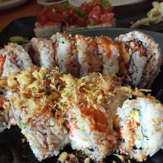 Full Moon Sushi Sushi Restaurant in Tustin