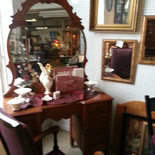 Feathers & Twigs Antique Store in Carrollton