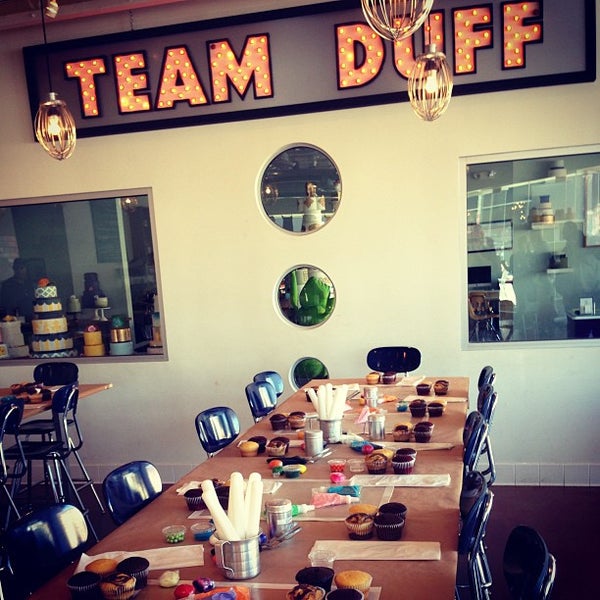 Photo taken at Duff&#39;s Cakemix by Jaime G. on 3/9/2013