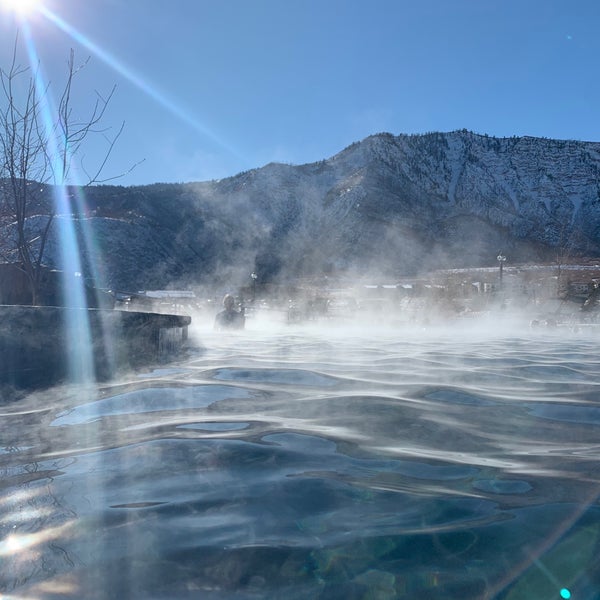 Photo taken at Iron Mountain Hot Springs by Mariela S. on 1/1/2020