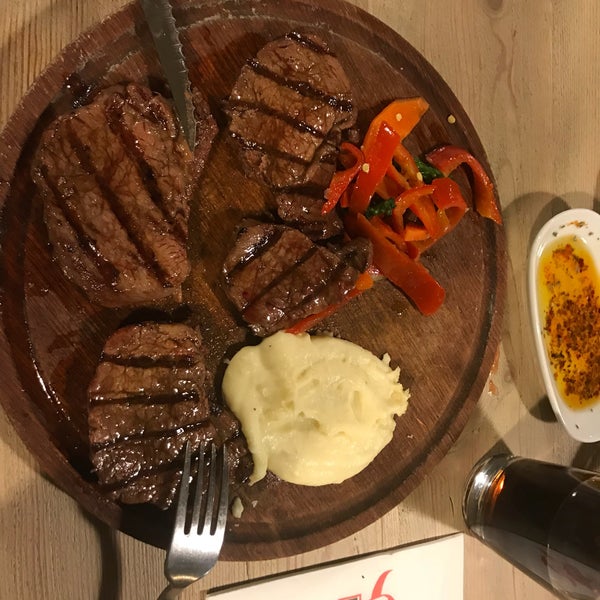Photo taken at Ora&#39; Steak &amp; Burgers by Bushra D. on 3/17/2018