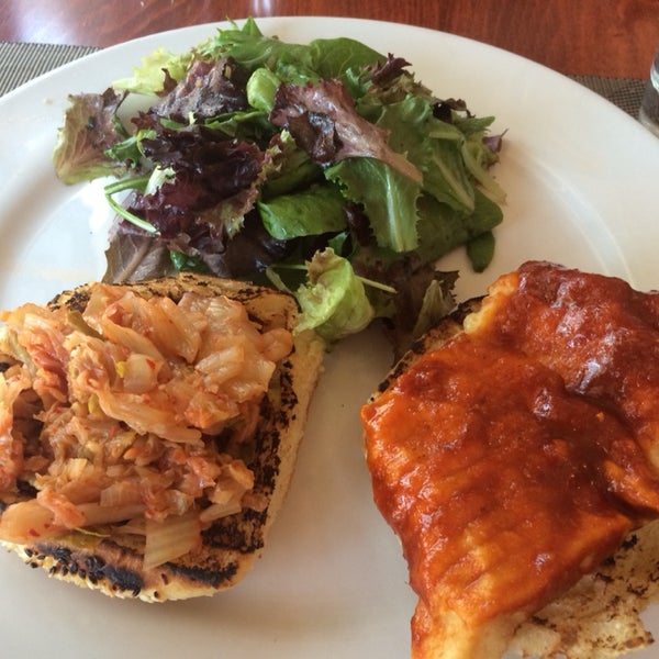 Unusual combo of flavors/eclectic choices for lunch. Try the grilled Caesar salad or gazpacho to start and the kimchee BBQ chicken sandwich or grilled salmon for an entree. Chocolate mousse to finish.