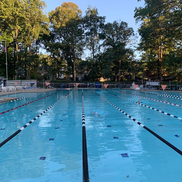 Burke Swim And Racquet Club