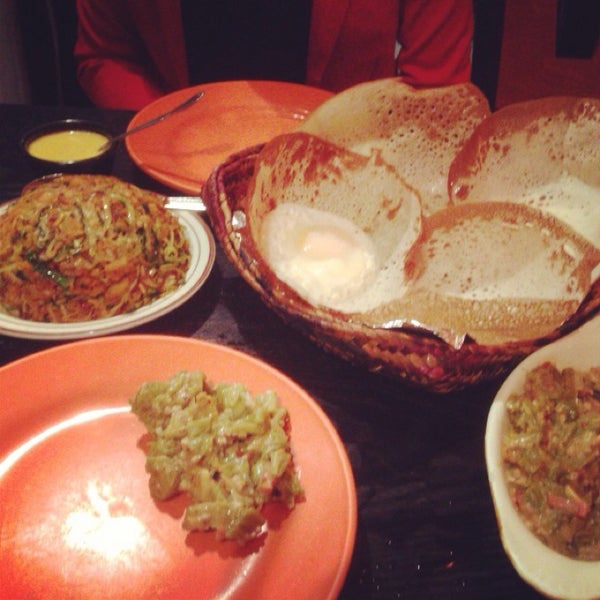 9/29/2013にBobby A.がSigiri Sri Lankan Cuisineで撮った写真