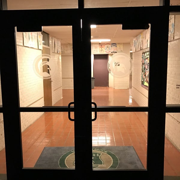 Mtn Brook Junior High School Education in Mountain Brk