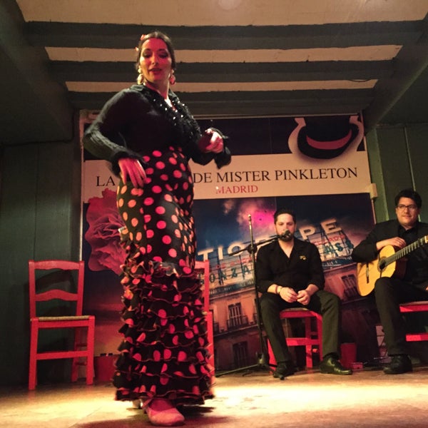 รูปภาพถ่ายที่ La Taberna de Mister Pinkleton โดย Selçuk K. เมื่อ 3/29/2016