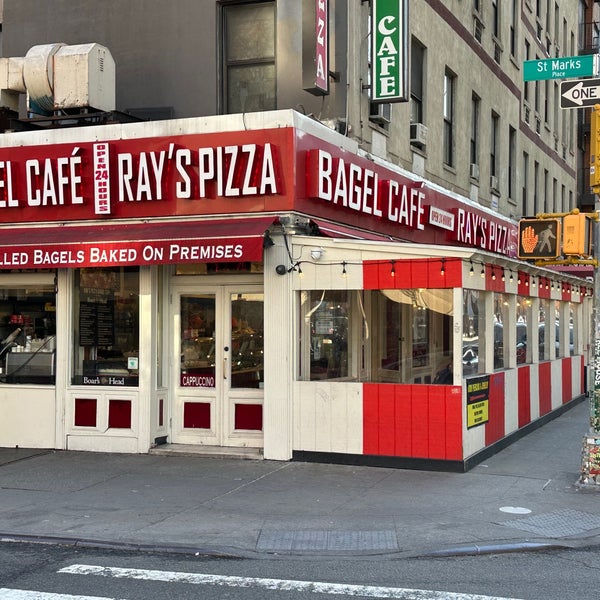 รูปภาพถ่ายที่ Ray&#39;s Pizza โดย Duane เมื่อ 1/25/2023