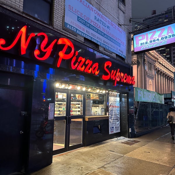 1/25/2023 tarihinde Duaneziyaretçi tarafından New York Pizza Suprema'de çekilen fotoğraf