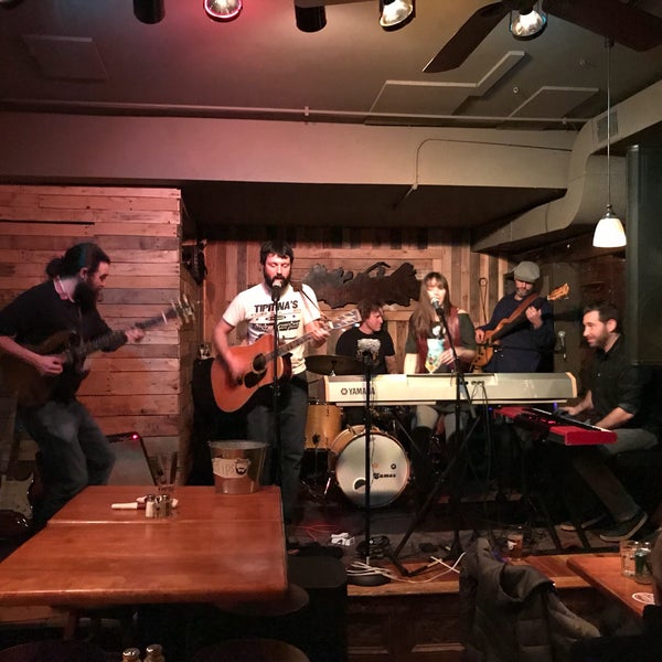 Photo taken at Atwood’s Tavern by Ryan E. on 1/14/2018