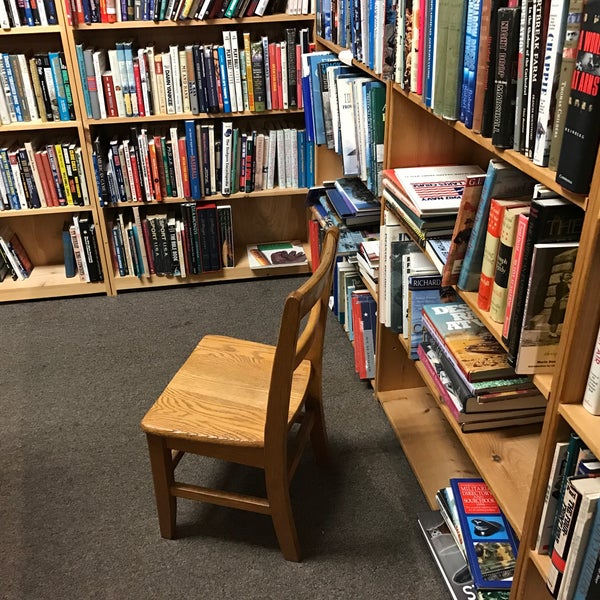 Photo taken at Rodney&#39;s Bookstore by Ryan E. on 1/19/2017