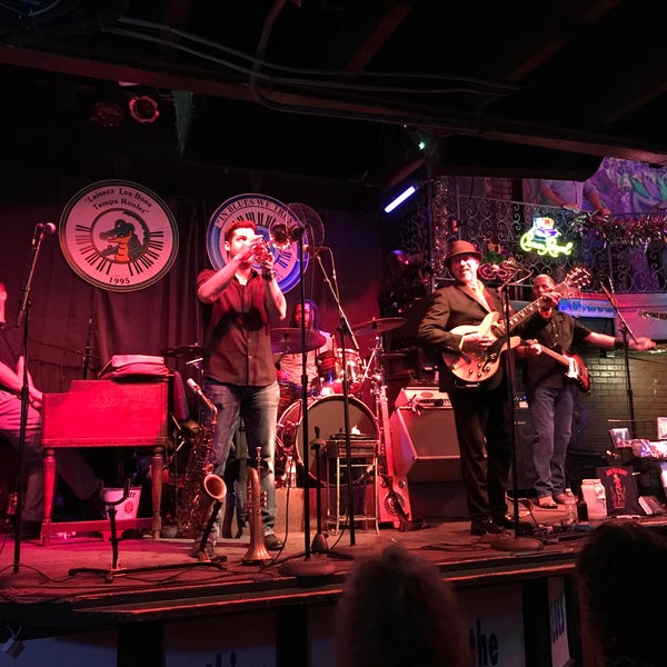 Foto tirada no(a) Bourbon Street Blues and Boogie Bar por Ryan E. em 11/5/2017