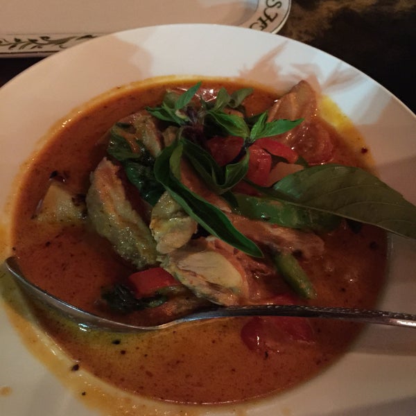 Foto diambil di Neisha Thai Cuisine oleh ⭐️Pam⭐️ pada 3/21/2015