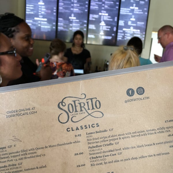 Foto tomada en Sofrito Latin Cafe  por ᴡ S. el 7/23/2019