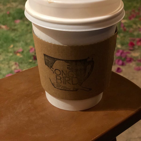 Снимок сделан в Songbird Coffee &amp; Tea House пользователем Heide K. 4/6/2019