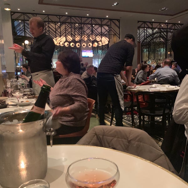 Photo taken at Cochon Volant by Agnes P. on 2/24/2019