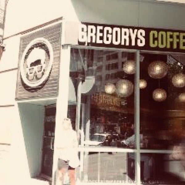 Photo taken at Gregory&#39;s Coffee by Gabriel أ. on 4/6/2018