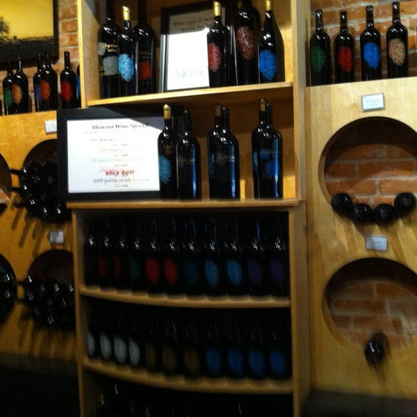 Photo taken at Thumbprint Cellars Tasting Room &amp; Art Gallery by Kevin R. on 5/25/2013