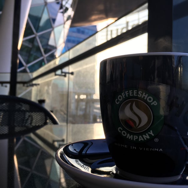 Favorit Motors Coffeeshop