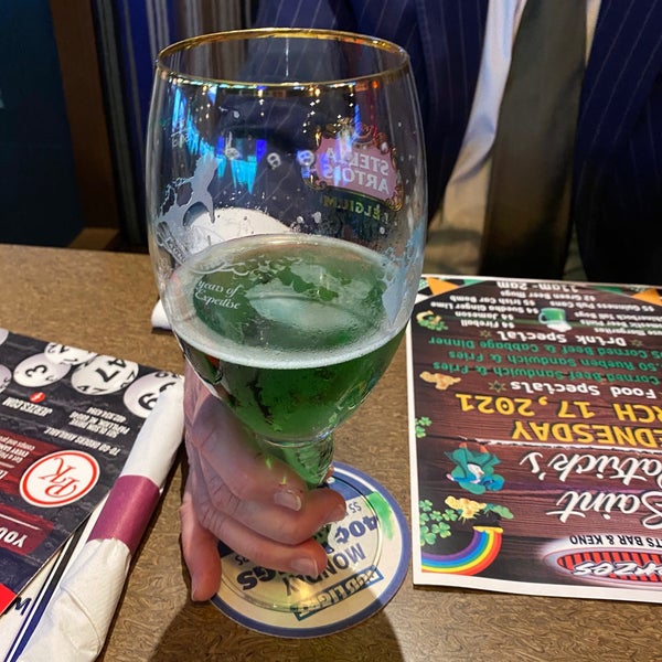 Jerzes Sports Bar & Keno Sports Bar in Papillion