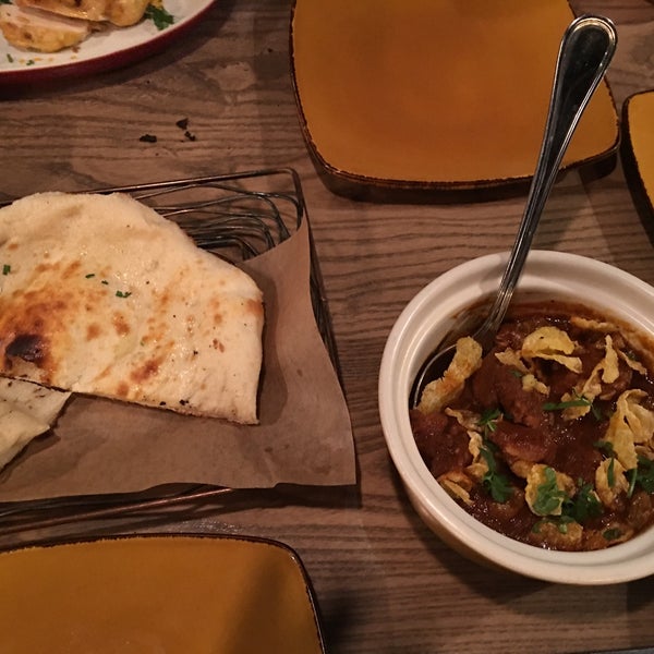 Pretty decent Indian food, try the garlic naan and the pork vindaloo, spicy but really good.