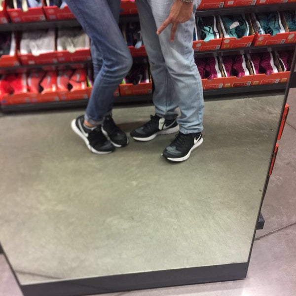 Nike Factory Store Av. Universidad 2229 L 3 Col. San Jose del Arena