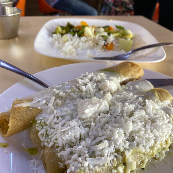 Las Flautas Mexican Restaurant in Guadalajara