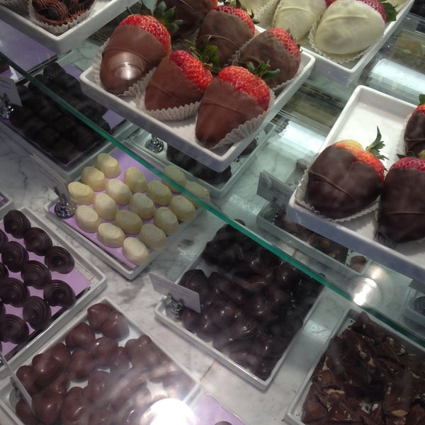 Godiva Chocolatier (Now Closed) Upper East Side New York, NY