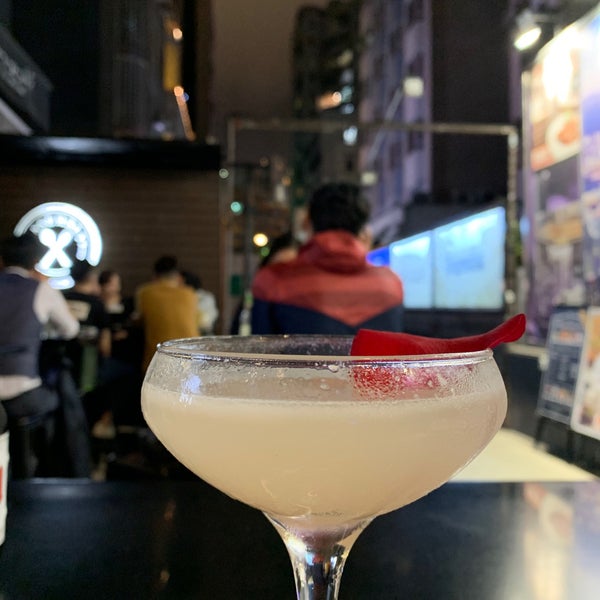 Вкусный коктейль с розой