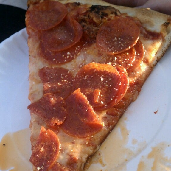 Das Foto wurde bei Franco&#39;s Pizza von Paul R. am 6/20/2013 aufgenommen