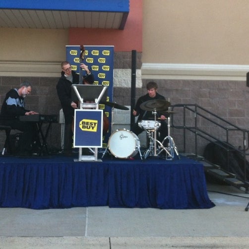 Photos at Best Buy Electronics Store in Sterling