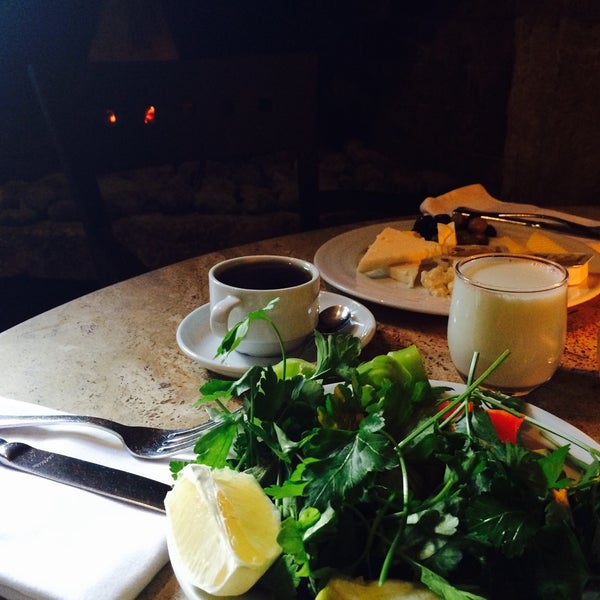 Foto scattata a Alp Paşa Restaurant da G-K il 1/4/2015