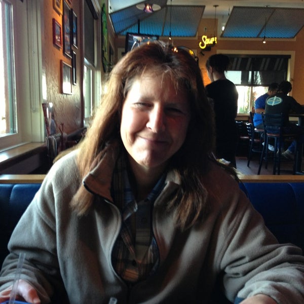 Photo taken at Chili&#39;s Grill &amp; Bar by Lori M. on 4/19/2013