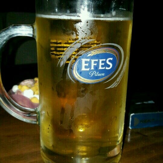 Foto tirada no(a) Efes Beer Pub por Doktor Köksal em 3/5/2017