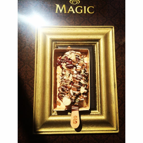 Das Foto wurde bei Magic Pleasure Store Athens von Matina B. am 6/14/2015 aufgenommen