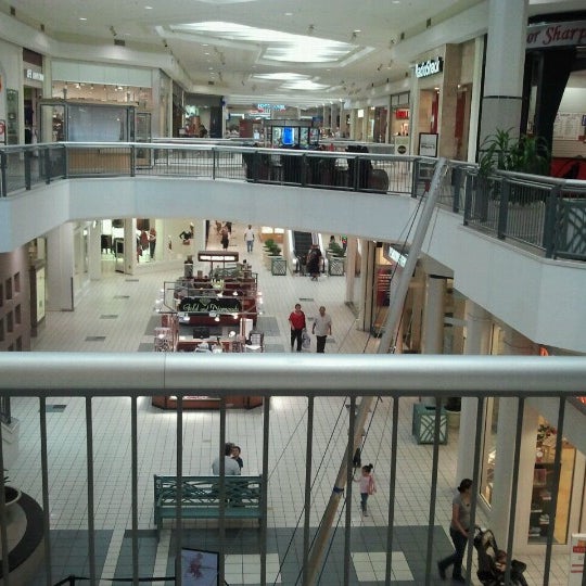 vans ingram park mall