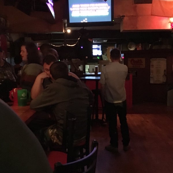 5/27/2016 tarihinde Alli W.ziyaretçi tarafından Mickey&#39;s Irish Pub'de çekilen fotoğraf