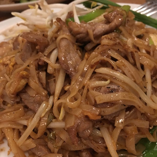The pad Thai with pork is top notch