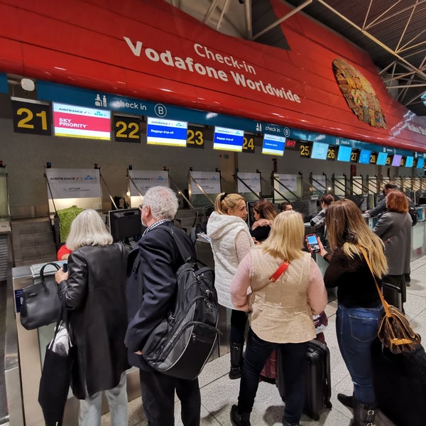 Air France/KLM Checkin Airport Ticket Counter in Lisbon