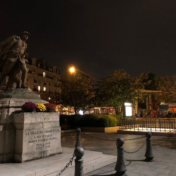 Métro Charenton—Écoles [8] Station de métro à CharentonlePont