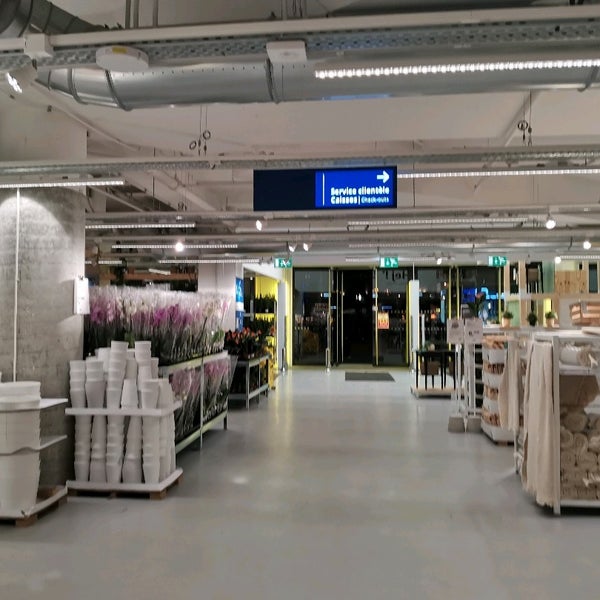 Foto tirada no(a) IKEA Paris Madeleine por Richard Y. em 1/10/2020