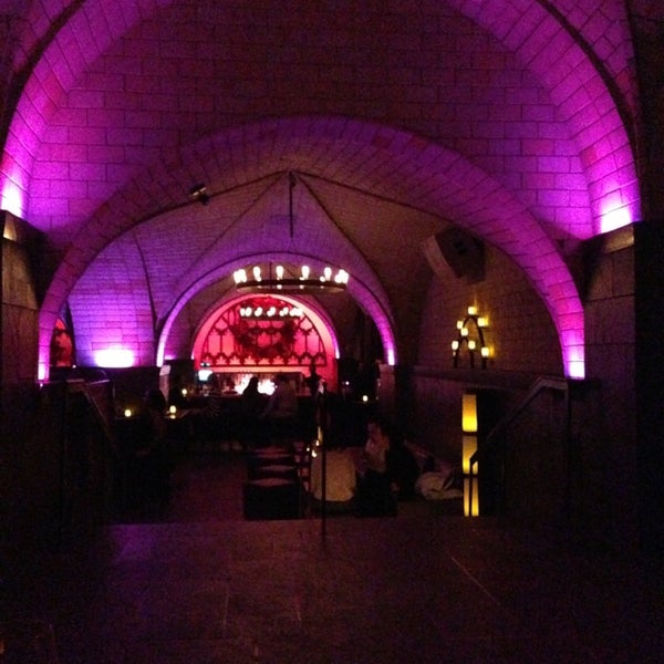 Photo taken at Cellar Bar at Bryant Park Hotel by Denny S. on 12/18/2012