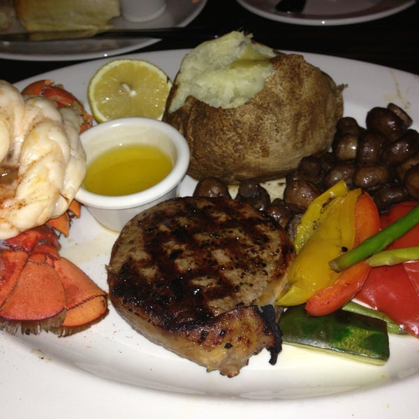 Photo taken at The Keg Steakhouse + Bar - Leslie Street by Terry on 3/31/2013
