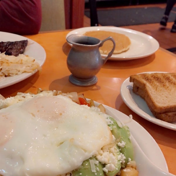 Yia Yia's Pancake House & Restaurant Café da Manhã